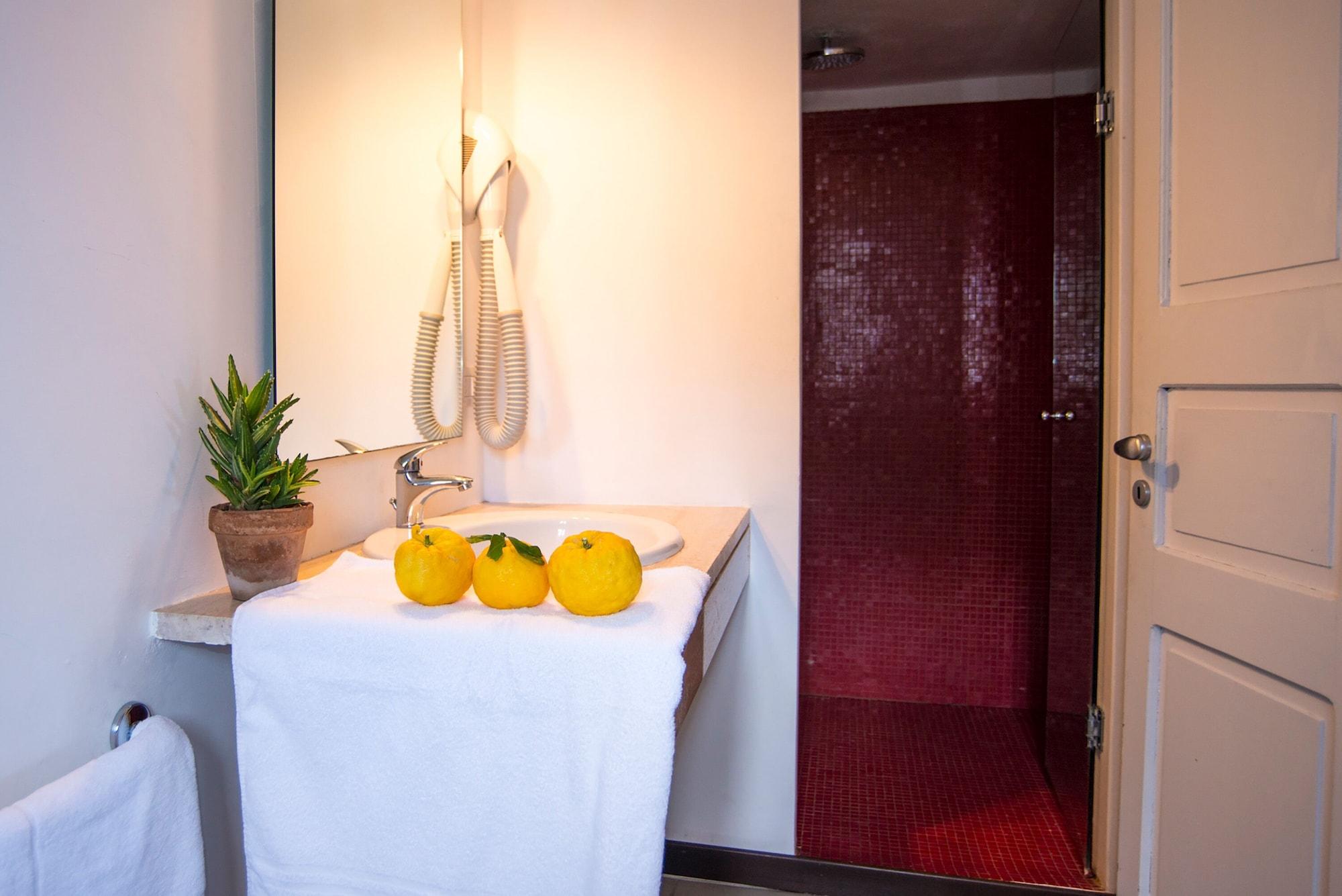 Hotel Santa Isabel Malfa  Extérieur photo